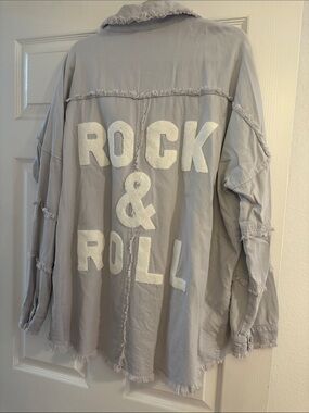 Elan Light Gray 'Rock & Roll' Oversized Jacket Shirt with White Appliqué